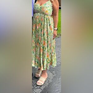 ASTR The Label Maeve Printed Pleated Midi Dress